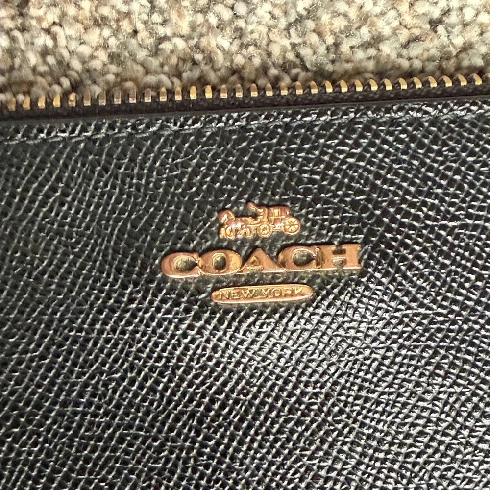 Coach Black Crossgrain Leather Large Wristlet - Gold Hardware